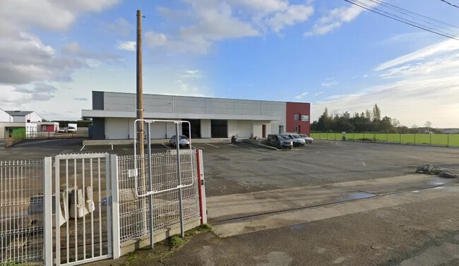 Plus de détails pour 13 La Grande Courbe, Saint-Julien-de-Concelles - Local d'activités à louer