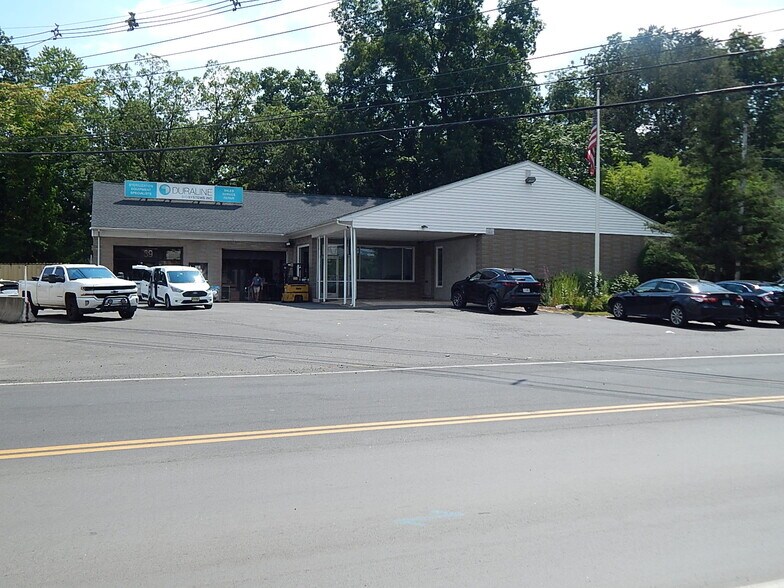 39 Western Hwy, West Nyack, NY à vendre - Photo principale – Image 1 sur 2