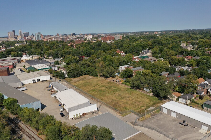 1447 Levering St, Louisville, KY à louer - Photo de l’immeuble – Image 3 sur 5