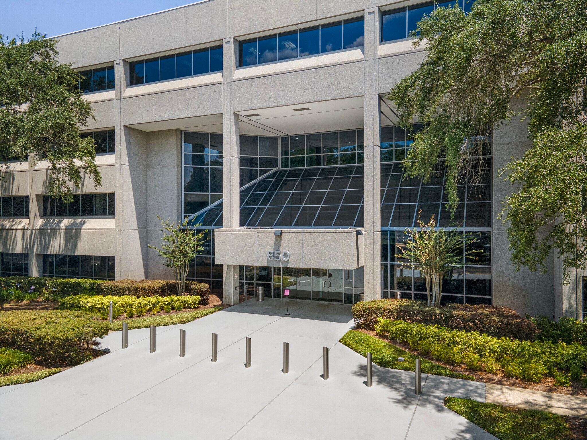 850 Trafalgar Ct, Maitland, FL à louer Photo principale– Image 1 sur 22