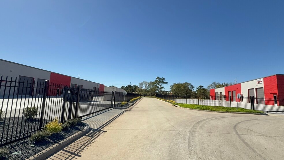 4333-4334 Kreinhop Rd, Spring, TX à louer - Photo de l’immeuble – Image 3 sur 19