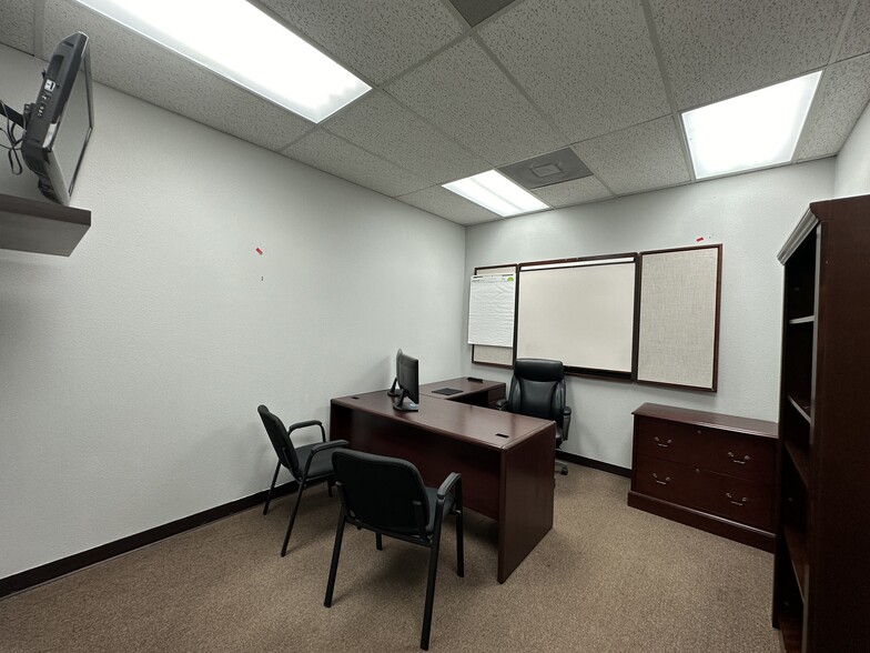 10880 Alcott Dr, Houston, TX à louer - Photo intérieure – Image 3 sur 8