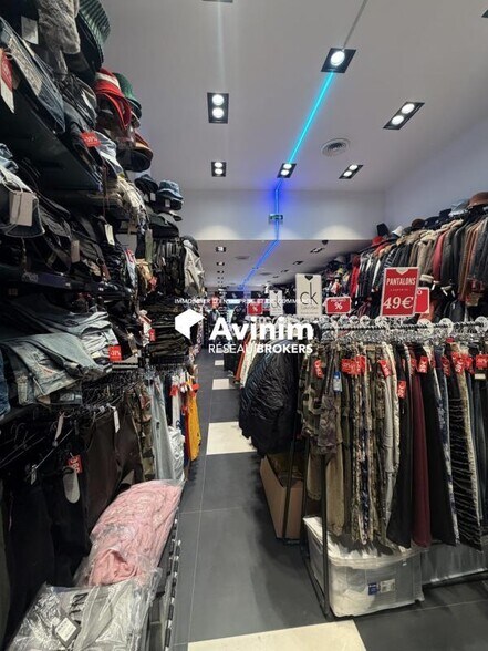 Local commercial dans Paris à louer - Photo intérieure – Image 3 sur 4
