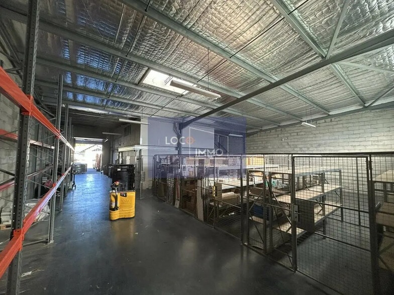 Local d’activités dans Yvrac à louer - Photo intérieure – Image 2 sur 9