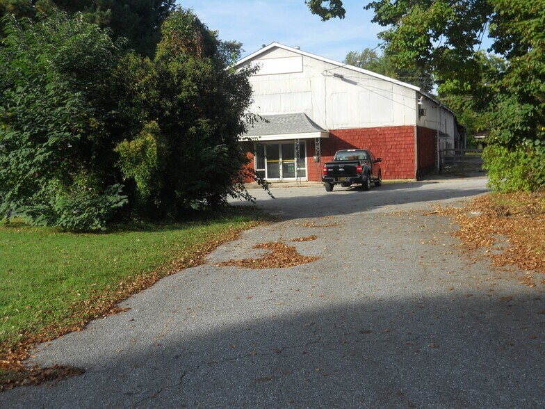 329 E Camden Wyoming Ave, Camden, DE à louer - Photo de l’immeuble – Image 2 sur 3