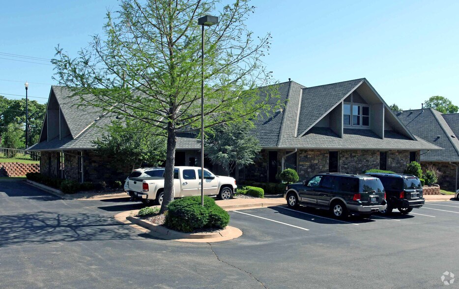 3501 French Park Dr, Edmond, OK à louer - Photo principale – Image 1 sur 5