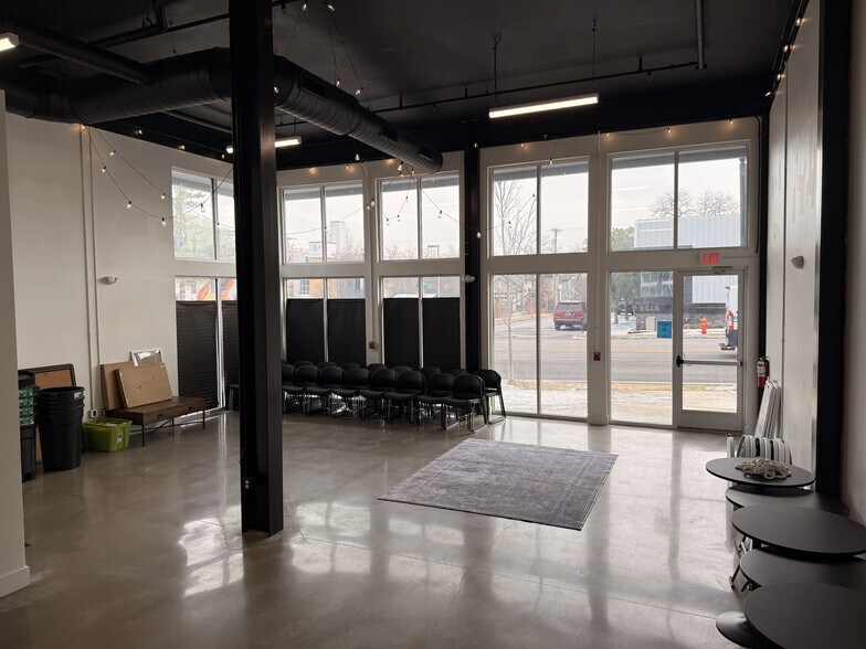 2125 8th Ave S, Nashville, TN à louer - Photo de l’immeuble – Image 3 sur 10