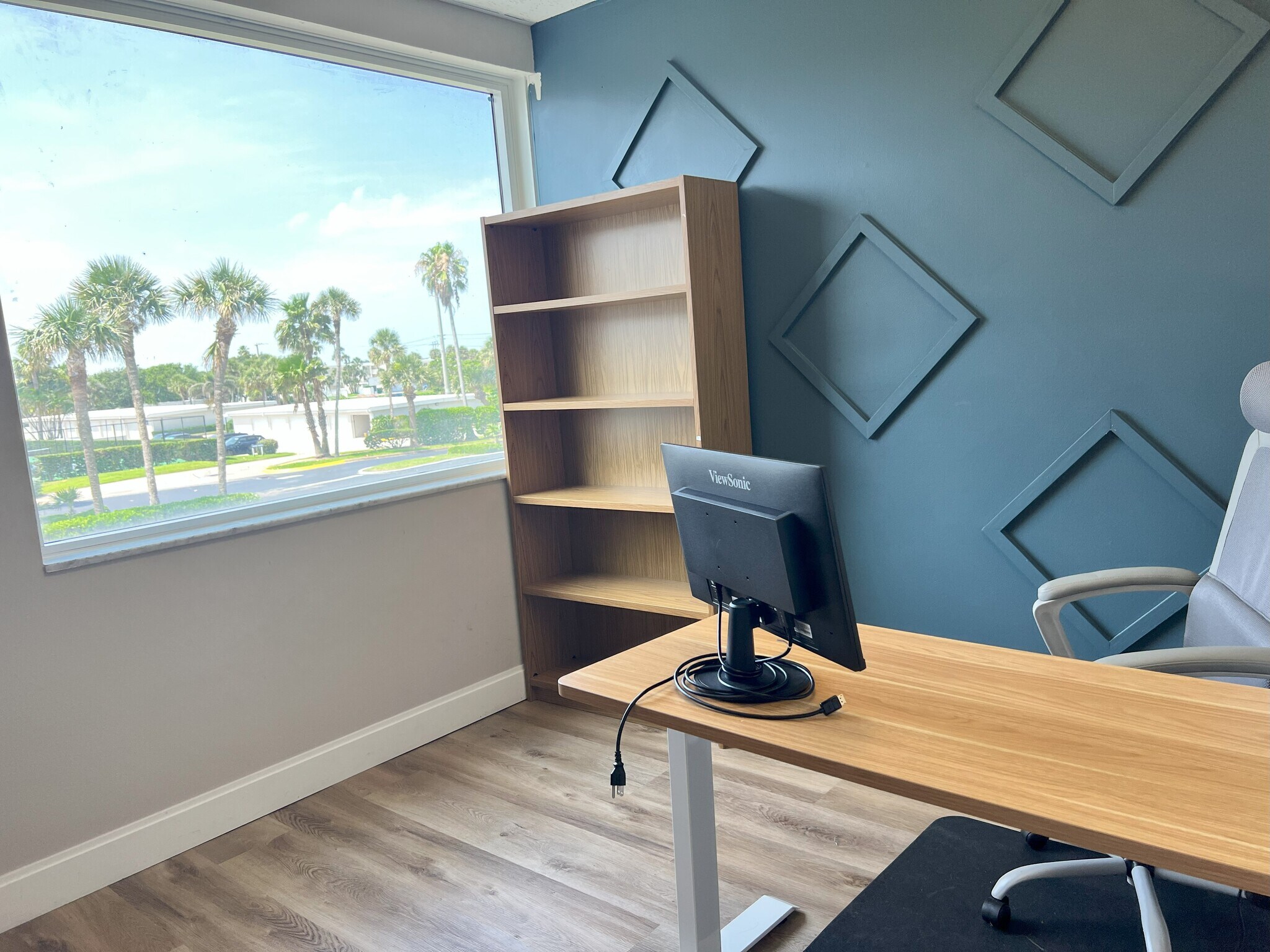 1980 N Atlantic Ave, Cocoa Beach, FL à louer Photo intérieure– Image 1 sur 5