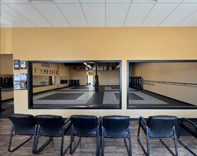 11565 Theatre Dr, Champlin, MN à louer Photo intérieure– Image 1 sur 4