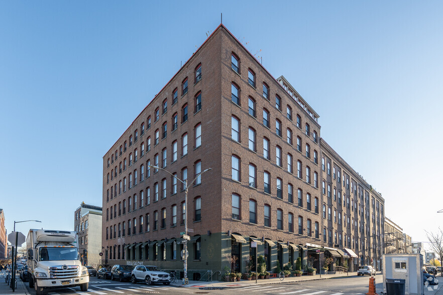 83-101 N 3rd St, Brooklyn, NY à louer - Photo principale – Image 1 sur 9