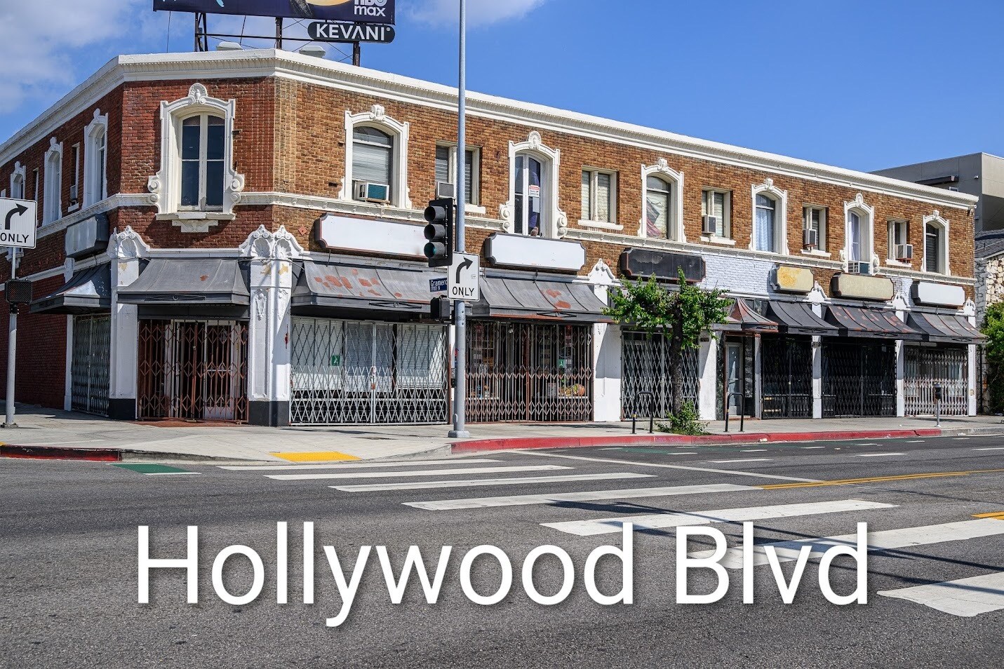 5611 Hollywood Blvd, Los Angeles, CA à louer Photo de l’immeuble– Image 1 sur 5