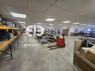 Plus de détails pour Bureau, Industriel/Logistique à louer