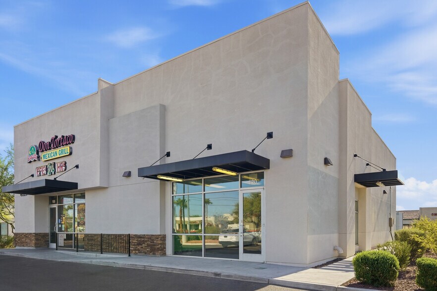 4820 S Eastern Ave, Las Vegas, NV à louer - Photo de l’immeuble – Image 3 sur 21