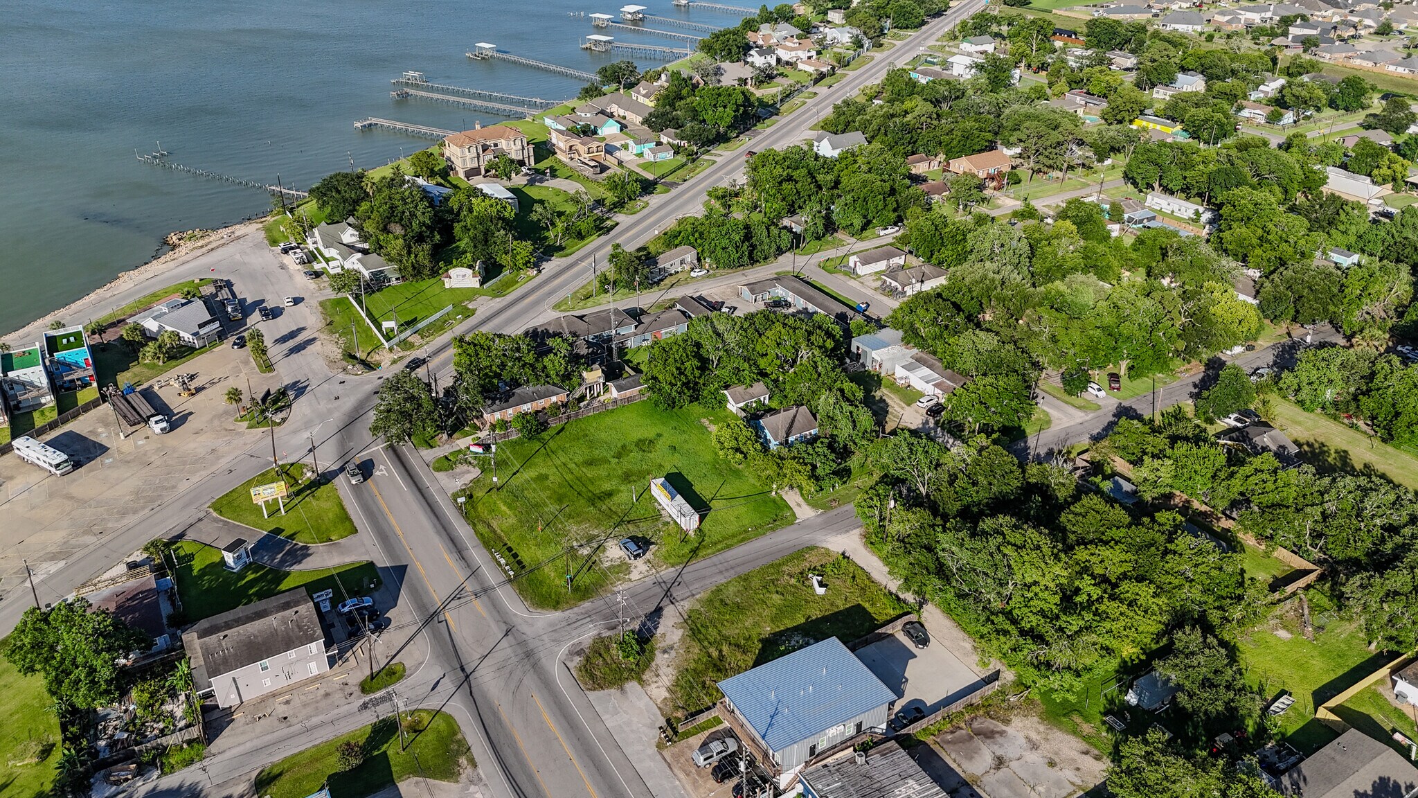 119 Grand Ave, Bacliff, TX à vendre Photo principale– Image 1 sur 10