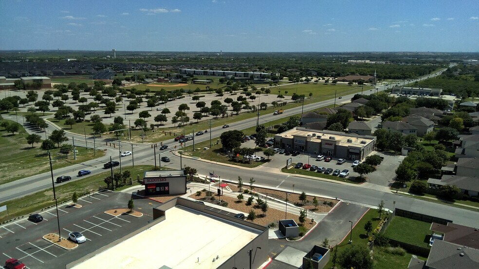 112 Rodeo Way, Cibolo, TX à vendre - Photo de l’immeuble – Image 3 sur 8