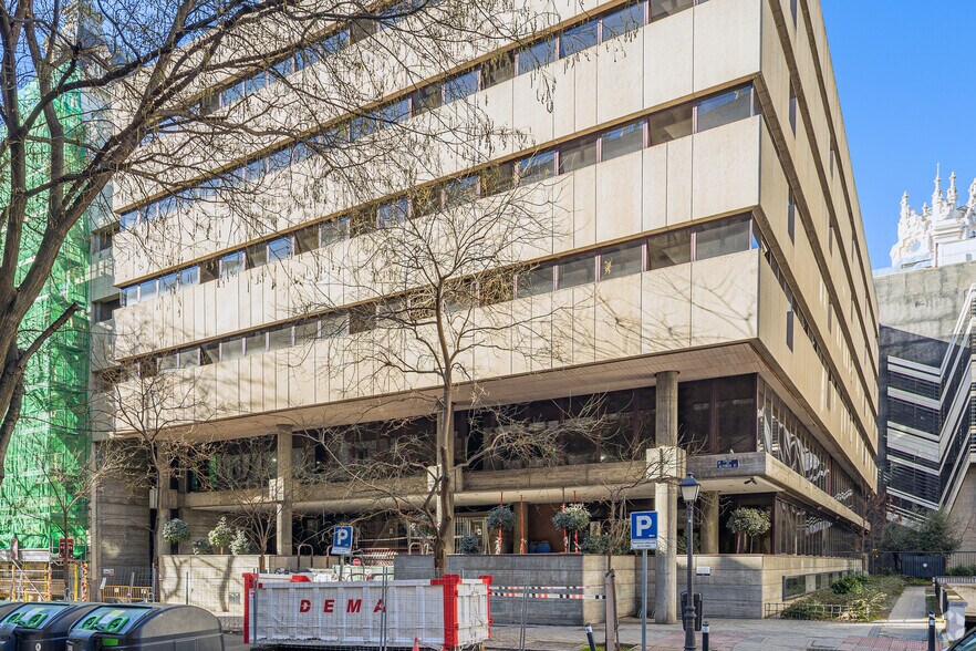 Calle de Alfonso XI, 6, Madrid, Madrid à louer - Photo de l’immeuble – Image 2 sur 3