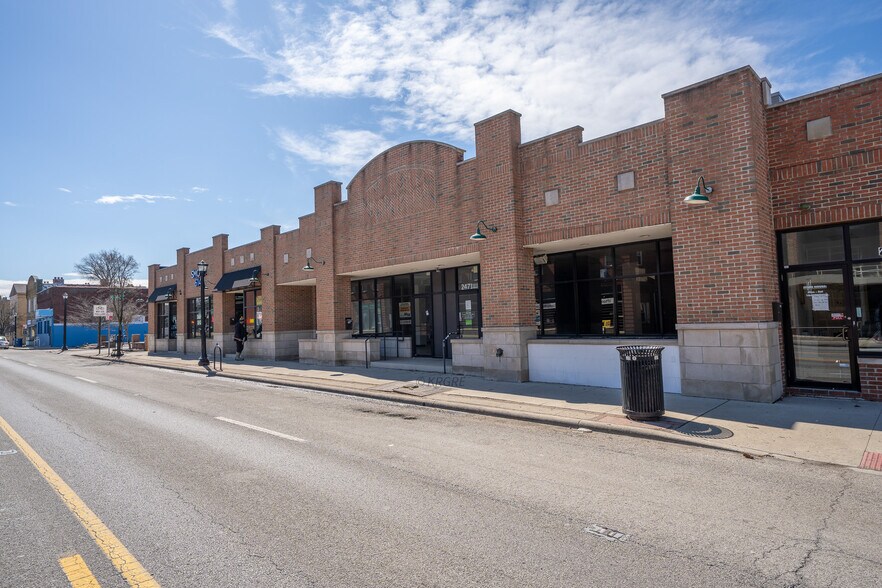 2465-2477 N High St, Columbus, OH à louer - Photo de l’immeuble – Image 2 sur 9