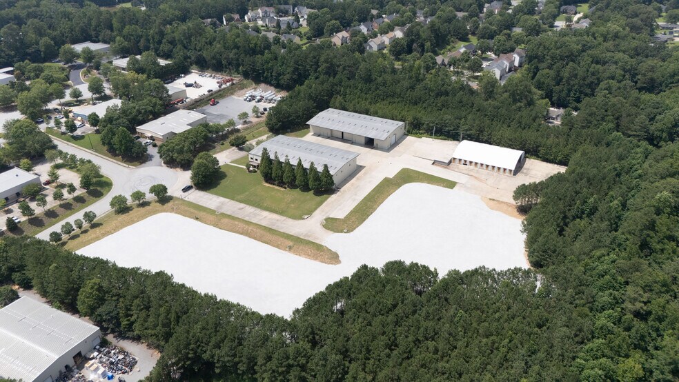 6727 Oak Ridge Commerce Way, Austell, GA à louer - Photo de l’immeuble – Image 3 sur 6