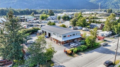 38925 Production Way, Squamish, BC - Vue aérienne vue de carte - Image1