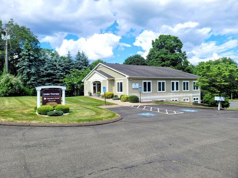 4183-4193 Whitney Ave, Hamden, CT à louer - Photo de l’immeuble – Image 1 sur 2