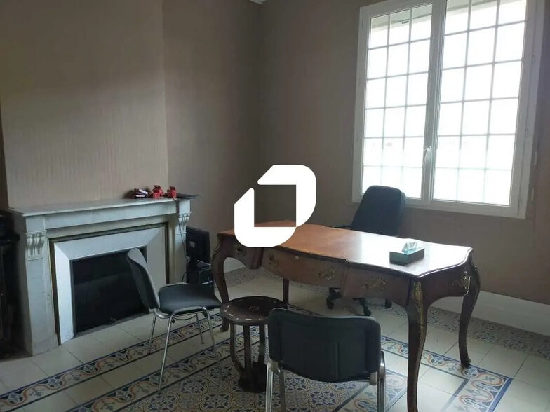 Bureau dans Bordeaux à louer - Photo de l’immeuble – Image 1 sur 17