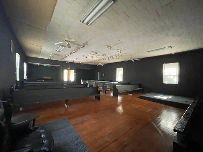 109 Burney Rd, Seagrove, NC à louer - Photo de l’immeuble – Image 2 sur 18