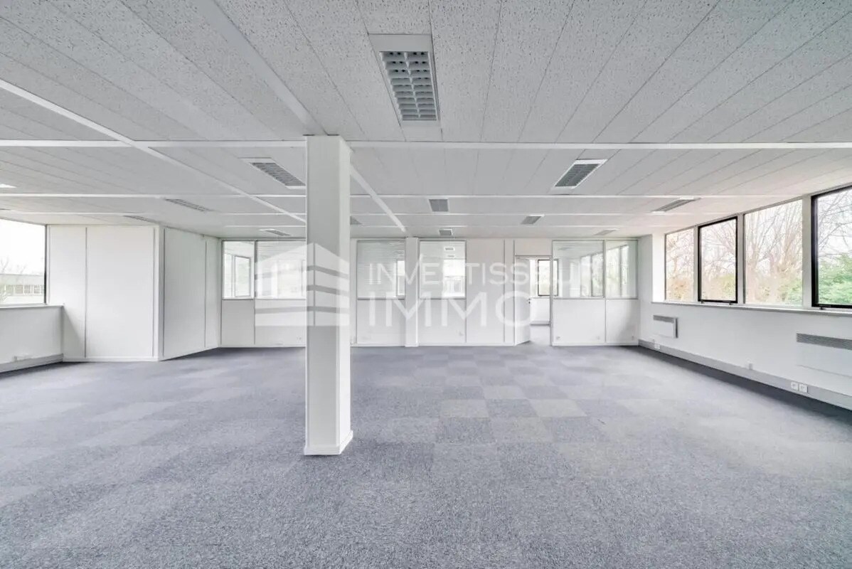 Bureau dans Saint-Thibault-des-Vignes à louer Photo intérieure– Image 1 sur 7