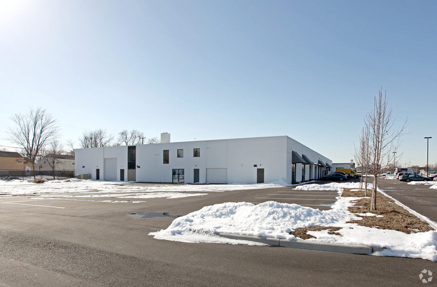 5055 E Main St, Columbus, OH à louer - Photo de l’immeuble – Image 2 sur 16