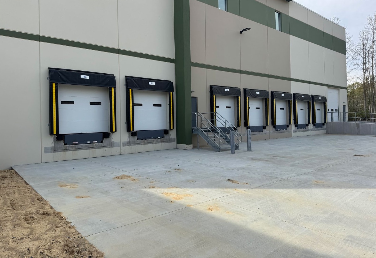 219 Wyckoff Mills Rd, East Windsor, NJ à louer Photo de l’immeuble– Image 1 sur 7