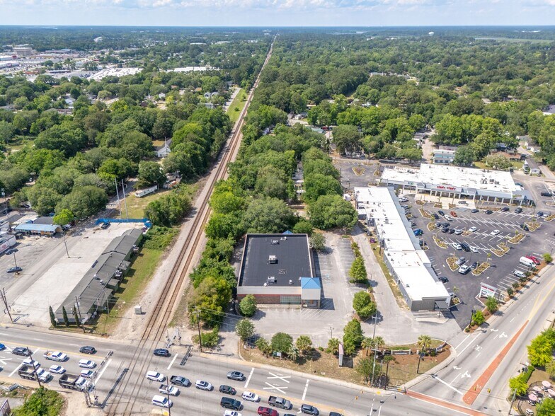 1858 Remount Rd, Charleston, SC à vendre - Photo de l’immeuble – Image 3 sur 8