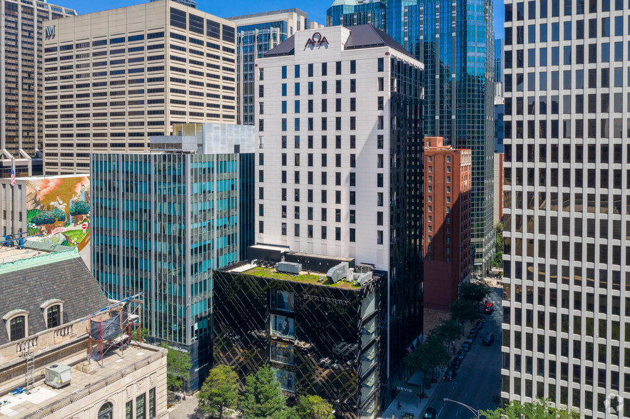 142 E Ontario St, Chicago, IL à louer - Photo de l’immeuble – Image 3 sur 11