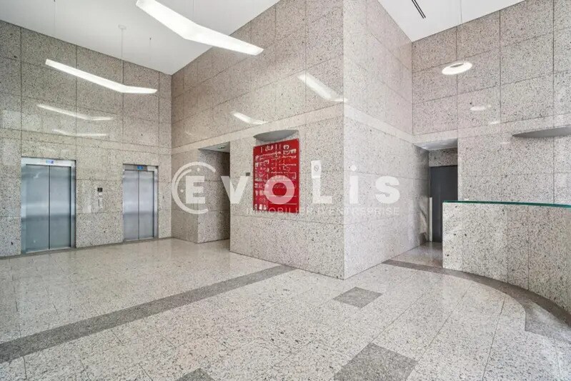 Bureau dans Noisy-le-Grand à louer - Photo de l’immeuble – Image 2 sur 14