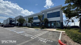 Plus de détails pour 7691 N San Fernando Rd, Burbank, CA - Industriel/Logistique à louer