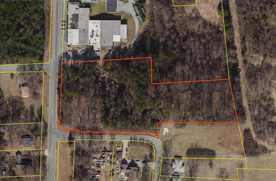 217 Aloe Rd, Greensboro, NC à vendre - Photo de l’immeuble – Image 2 sur 9