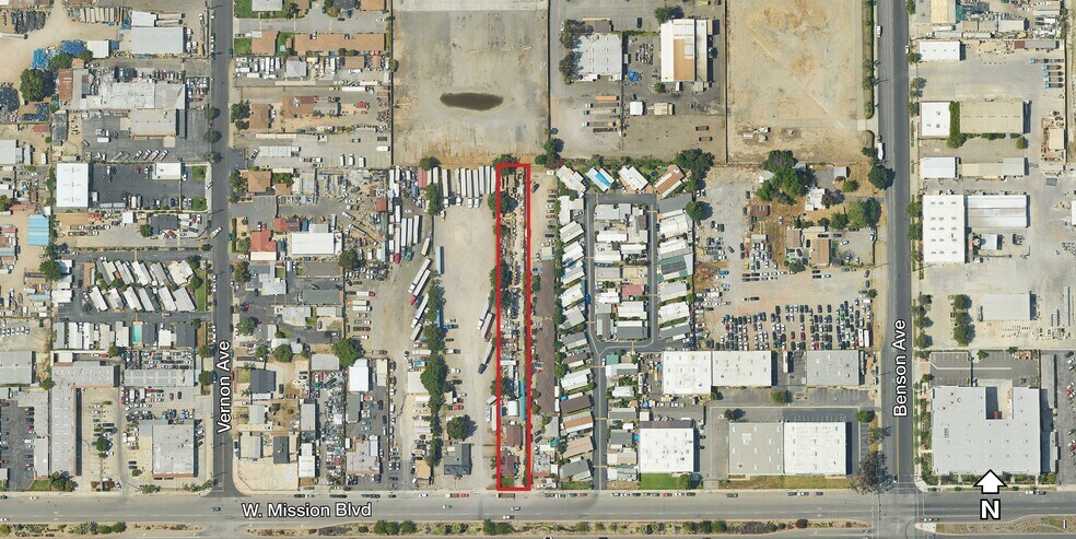 5580 W Mission Blvd, Ontario, CA à vendre - Aérien – Image 1 sur 1