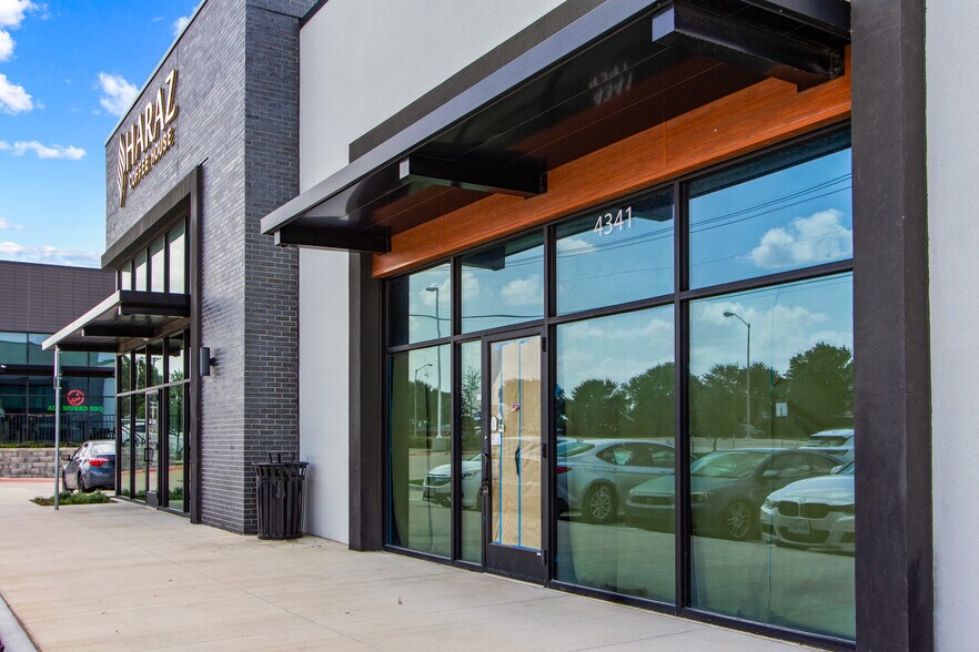 4301 14th St, Plano, TX à louer - Photo de l’immeuble – Image 3 sur 27