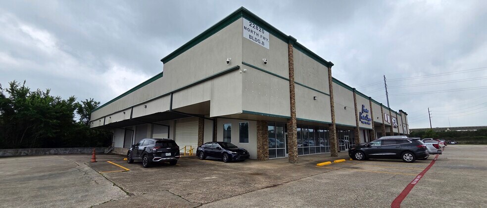 22820 Interstate 45, Spring, TX à louer - Photo de l’immeuble – Image 2 sur 12