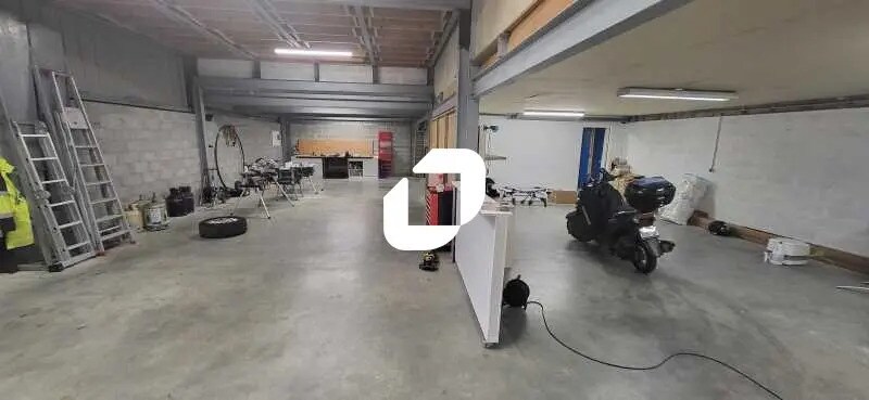 Bureau dans Mérignac à louer - Photo de l’immeuble – Image 2 sur 8