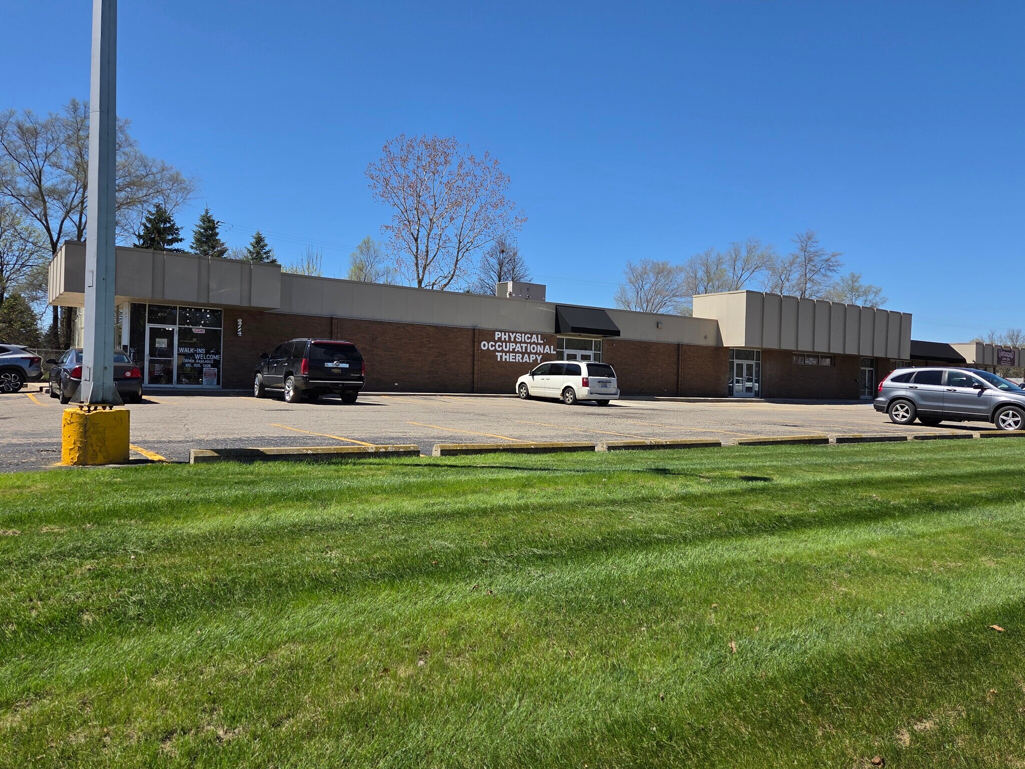 3095 N Genesee Rd, Flint, MI à louer Photo de l’immeuble– Image 1 sur 8