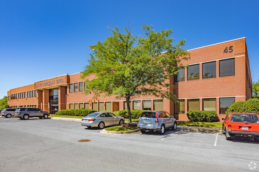 45 Thomas Johnson Dr, Frederick, MD à louer - Photo de l’immeuble – Image 3 sur 9