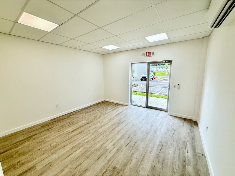 5741 S Pine Ave, Ocala, FL à louer - Photo de l’immeuble – Image 2 sur 24