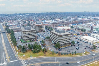 700 Dorval Dr, Oakville, ON - VUE AÉRIENNE  vue de carte