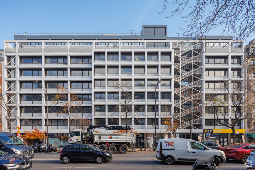 153 Avenue D'Italie, Paris à louer - Photo principale – Image 1 sur 4