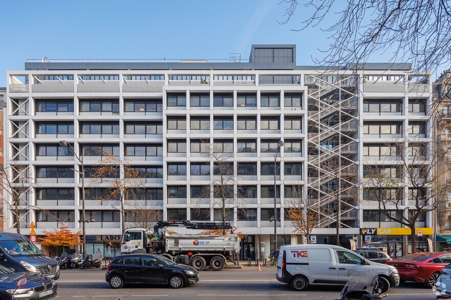Bureau dans Paris à louer - Photo principale – Image 1 sur 4