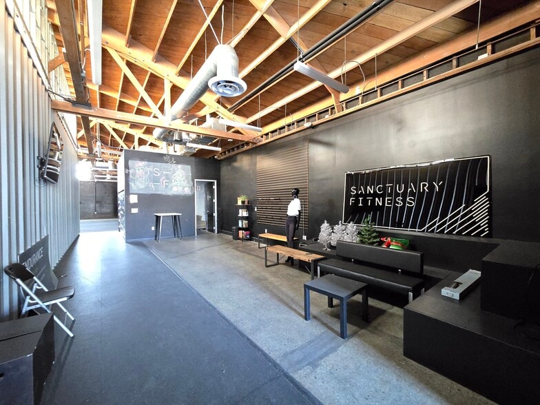 718 Jackson St, Los Angeles, CA à louer - Photo intérieure – Image 3 sur 14