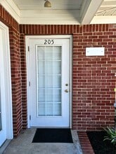 107 Manor Ave, Bardstown, KY à louer Photo de l’immeuble– Image 2 sur 5