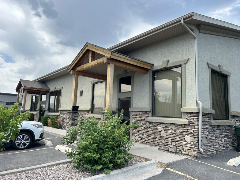750 W Quinn Rd, Pocatello, ID à louer - Photo de l’immeuble – Image 2 sur 37
