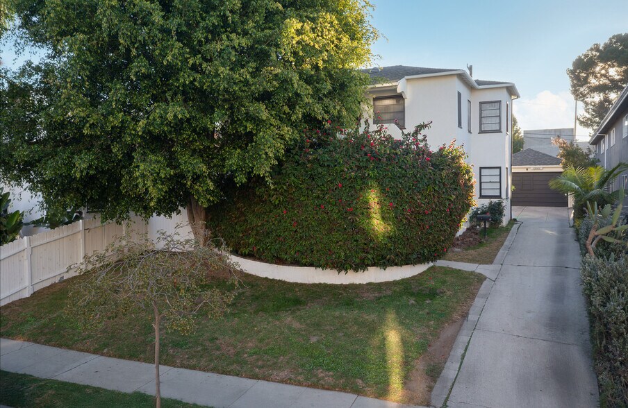 1228 S Dunsmuir Ave, Los Angeles, CA à vendre - Photo de l’immeuble – Image 3 sur 20