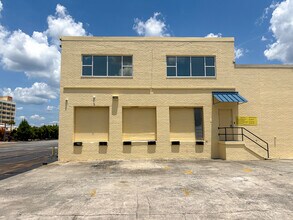 5935 Rivers Ave, North Charleston, SC à louer Photo de l’immeuble– Image 1 sur 13