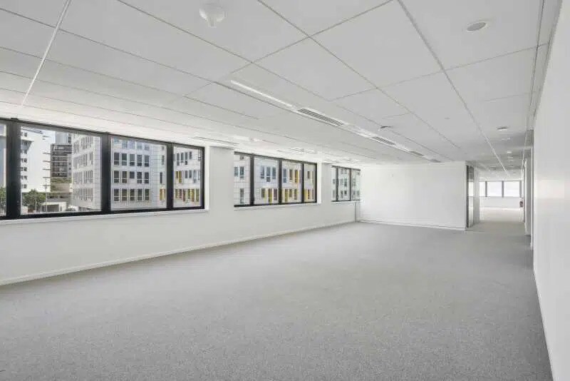 48 Boulevard Saade - Quai Lazaret, Marseille à louer - Photo de l’immeuble – Image 3 sur 14